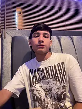 Snapshot of cody_fox10 chatting on 11/12/25, 08:41 cody fox10 online show from 11/12/25, 08:41