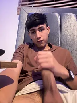 Snapshot of cody_fox10 chatting on 11/15/25, 09:32 cody fox10 online show from 11/15/25, 09:32