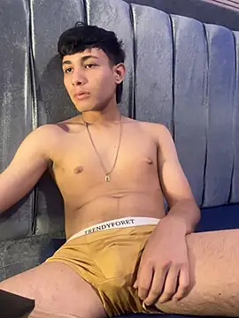 cody fox10 online show from 04/01/26, 08:06