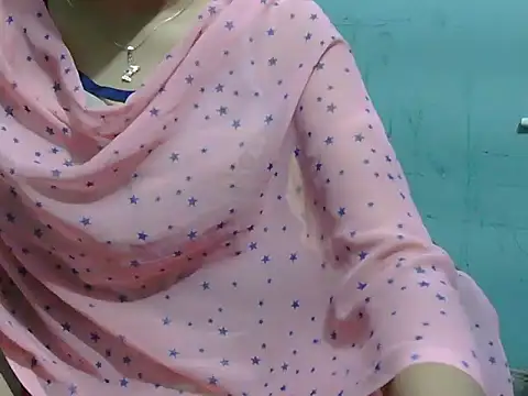 Snapshot of lovely_soniya chatting on 09/23/25, 04:48 lovely soniya online show from 09/23/25, 04:48