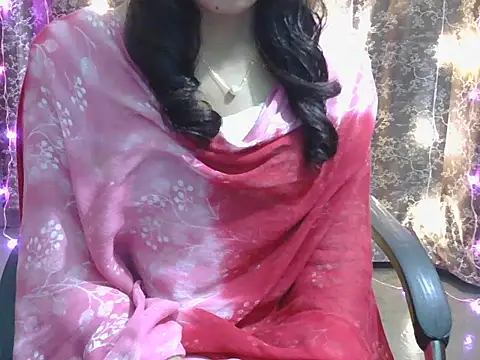 lovely soniya online show from 12/18/25, 05:46