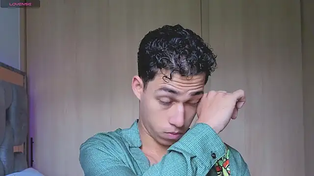 orionblaze69  online show from 11/20/25, 03:56