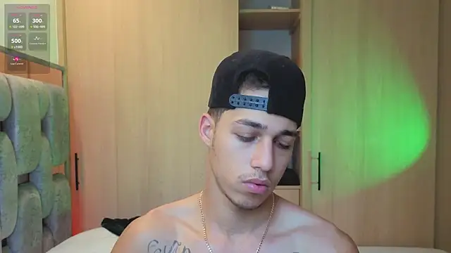 orionblaze69  online show from 12/18/25, 09:21