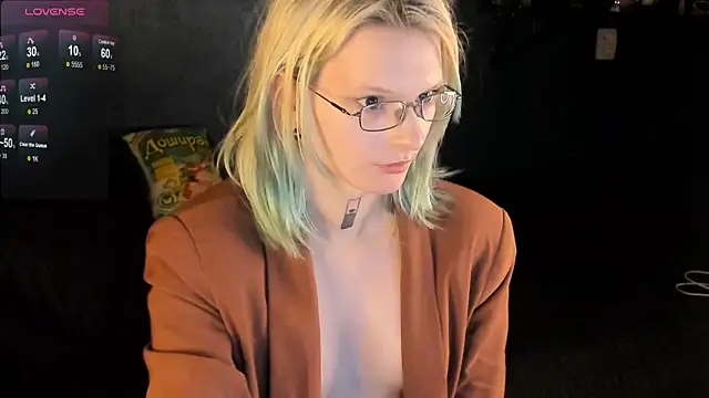 lika haris online show from 11/12/25, 11:36