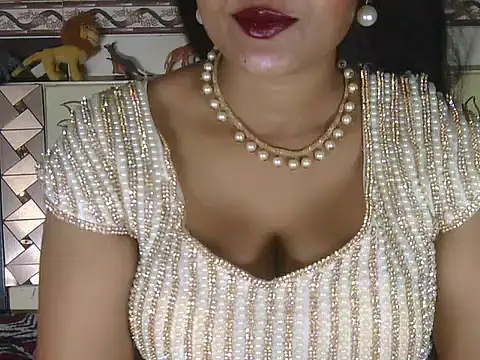 hotee bhabi online show from 06/16/26, 02:30