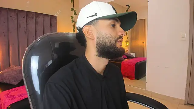 Ryan Jackson  online show from 11/06/25, 04:13