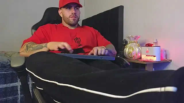 Ades Lowe online show from 04/20/26, 07:55