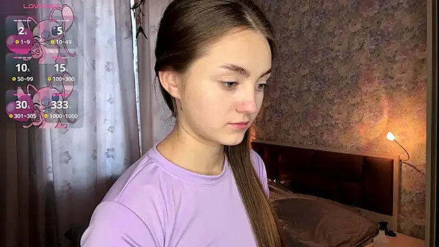 Snapshot of LoraDavi chatting on 02/18/26, 08:43 LoraDavi online show from 02/18/26, 08:43