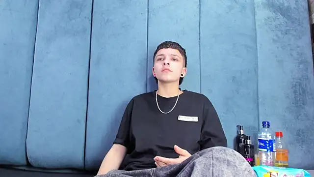 Megan Thompson  online show from 03/20/26, 02:16