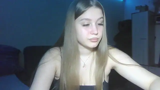 yourhoney Lola  online show from 10/17/25, 01:35