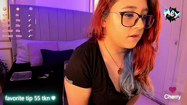 Snapshot of Cherry_blush_ chatting on 09/29/25, 07:40 Cherry blush  online show from 09/29/25, 07:40