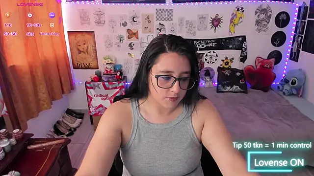 Snapshot of Cherry_blush_ chatting on 04/30/26, 10:14 Cherry blush online show from 04/30/26, 10:14
