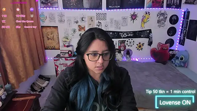Snapshot of Cherry_blush_ chatting on 05/12/26, 10:51 Cherry blush online show from 05/12/26, 10:51
