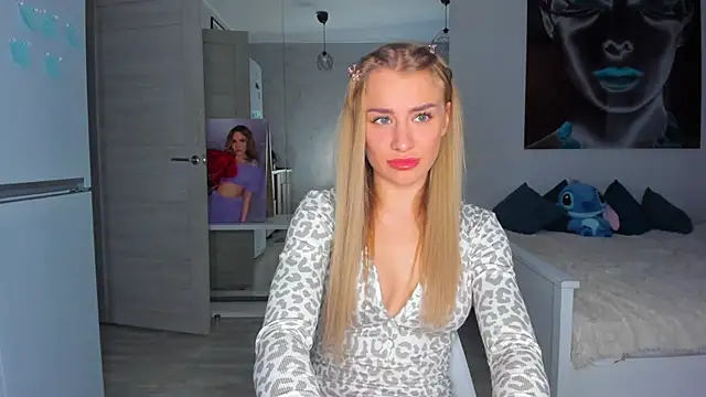 MashaFromRussia   online show from 11/06/25, 09:21