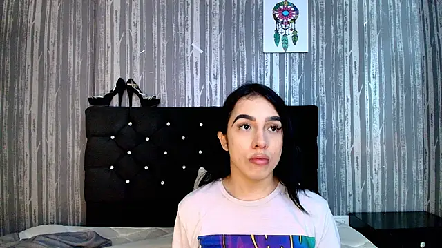 Alicee Moonn online show from 01/10/26, 07:59