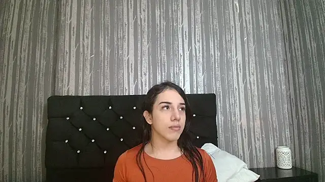 Snapshot of Alicee_Moonn chatting on 05/23/26, 06:56 Alicee Moonn online show from 05/23/26, 06:56