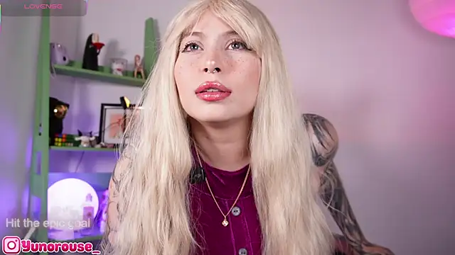 YunoRose  online show from 10/18/25, 03:42