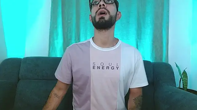 ReyPablo1 online show from 10/13/25, 07:25