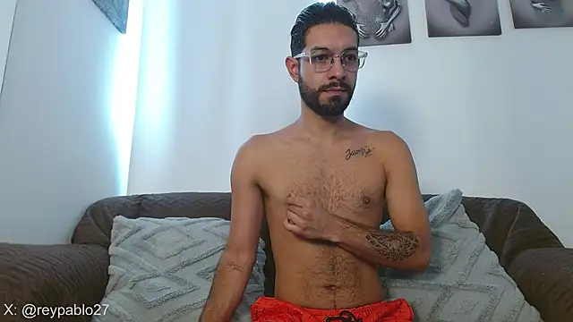 ReyPablo1 online show from 11/29/25, 01:58