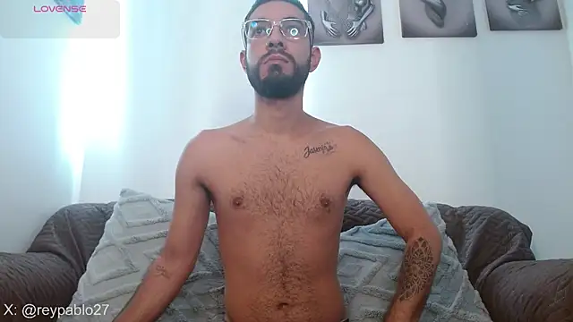 ReyPablo1 online show from 12/04/25, 03:54