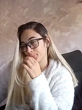 Mariam Arango online show from 10/06/25, 09:23