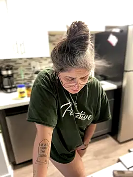 Alix Valentine online show from 09/12/25, 04:18