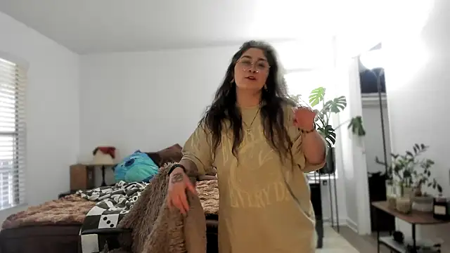 Alix Valentine online show from 09/21/25, 09:05