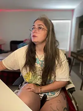 Alix Valentine online show from 05/25/26, 04:24