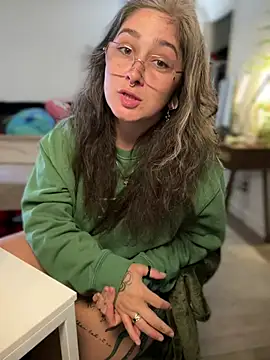 Alix Valentine online show from 06/06/26, 05:06