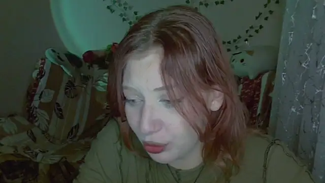 Lily Ember online show from 12/04/25, 06:05