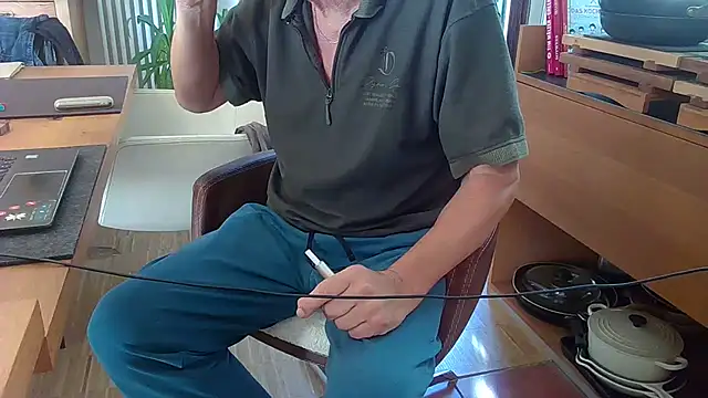 Unique X perience online show from 10/02/25, 08:43