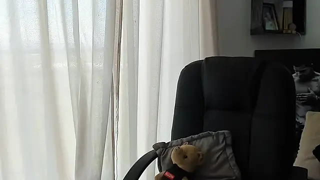 Marck Mathews online show from 09/19/25, 03:13