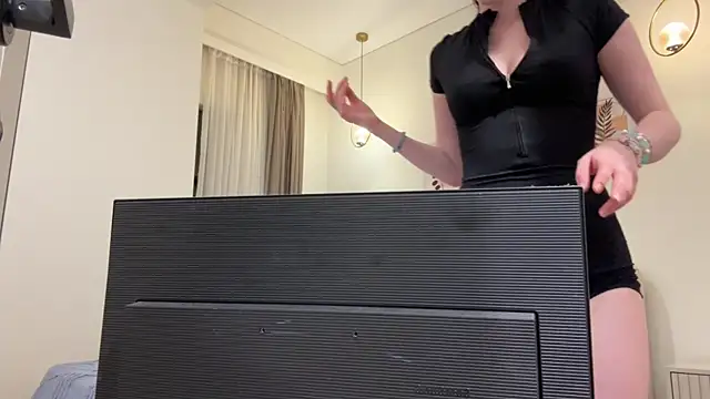 Kelly Berry   online show from 05/03/26, 05:19