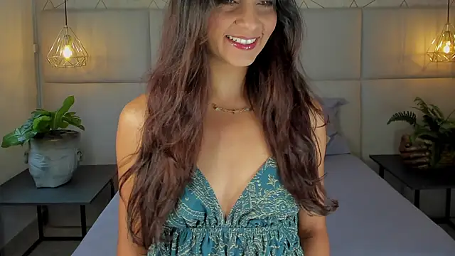 Snapshot of SamayRyann chatting on 06/08/26, 01:33 SamayRyann online show from 06/08/26, 01:33