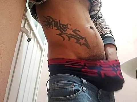 Snapshot of wolfsexmxn chatting on 09/19/25, 06:48 wolfsexmxn online show from 09/19/25, 06:48