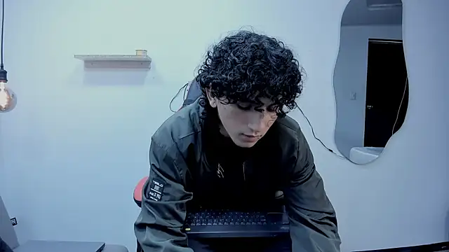 Snapshot of JackesTaylor chatting on 09/14/25, 04:44 JackesTaylor online show from 09/14/25, 04:44