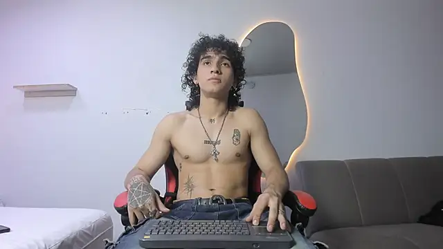 JackesTaylor online show from 04/11/26, 07:13