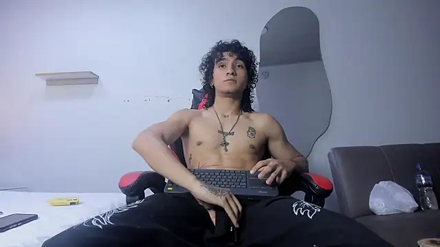 JackesTaylor online show from 04/21/26, 06:52