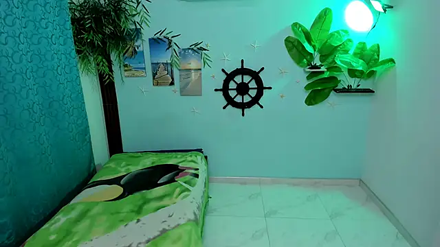 eladyrous98 online show from 10/04/25, 02:26