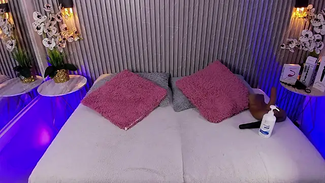 DAFNECOX online show from 02/11/26, 03:11