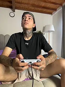 samm4044 online show from 02/28/26, 07:37