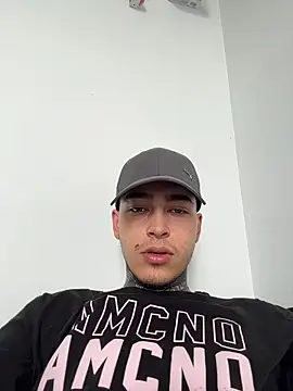 samm4044 online show from 04/08/26, 04:51