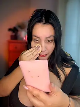 victoria amatista  online show from 02/15/26, 03:09