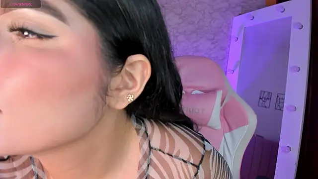 Kendall Jonss1 online show from 10/07/25, 10:29