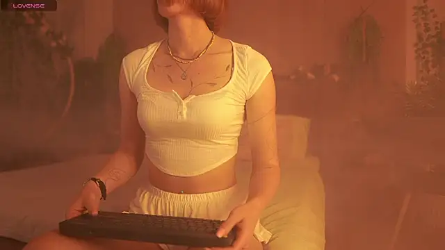 Serena Waldarf online show from 09/19/25, 05:42