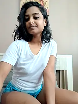 littlemissdevil69 online show from 02/11/26, 06:29