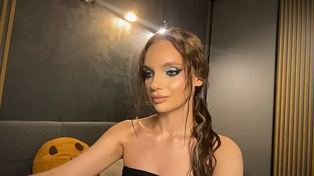 litlle angelll online show from 10/09/25, 04:38