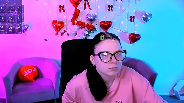 Snapshot of foxy_tease_ chatting on 02/23/26, 10:51 foxy tease online show from 02/23/26, 10:51