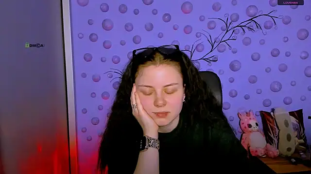 Snapshot of foxy_tease_ chatting on 02/26/26, 08:30 foxy tease online show from 02/26/26, 08:30