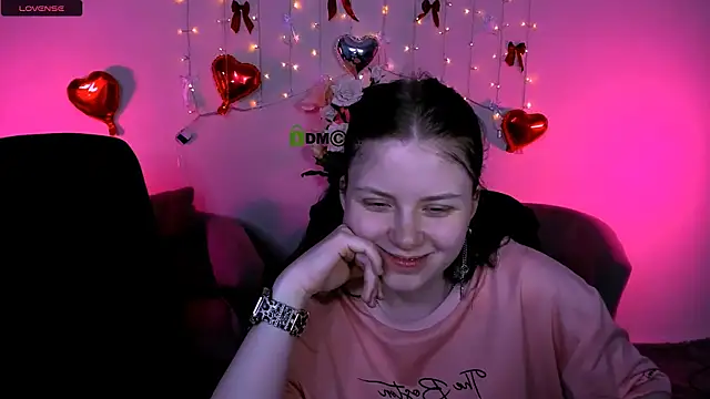 Snapshot of foxy_tease_ chatting on 03/22/26, 03:10 foxy tease online show from 03/22/26, 03:10